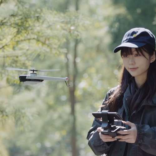 ミリタリーライクなヘリ型ドローン 『GHOST-EYE』Makuakeで先行