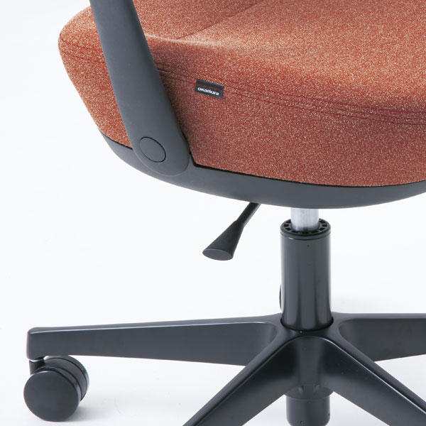 オカムラ チェア パラベル スタンダードタイプ ライトグレージュボディ ナイロンキャスター ツイル布 テラコッタ 8CBAAL FKY8『送料無料（一部地域除く）』の通販は