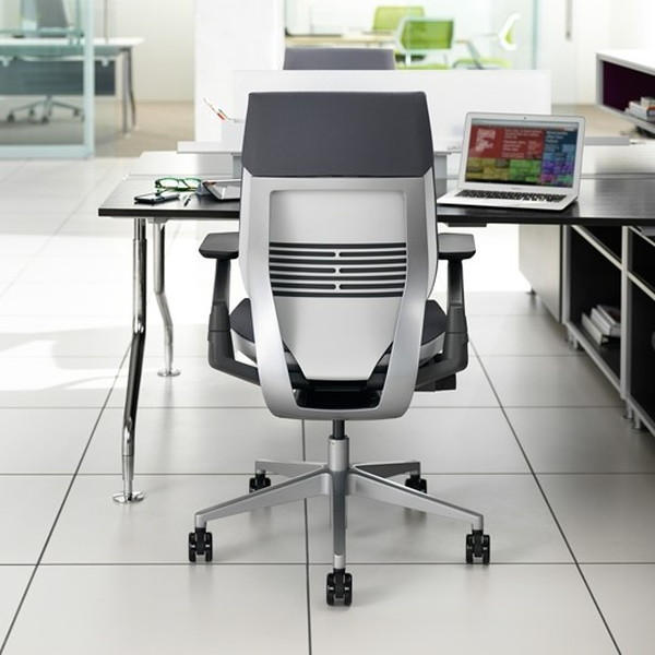 Steelcase Gesture ジェスチャー チェア ラップバック ブラック×ブラック 可動肘(360アーム) ロイヤルブルー K442A40BB『送料無料（一部地域除く）』の通販は