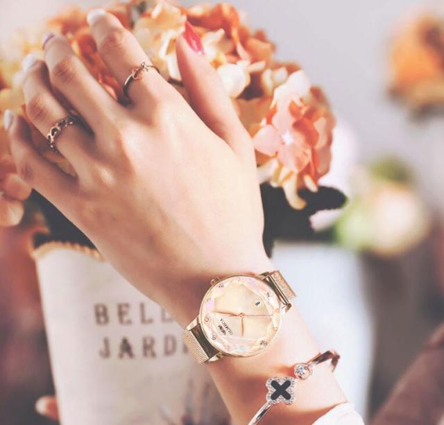 腕時計 レディース 防水 おしゃれ レディースウォッチ ひし形 腕時計 ファッション時計 腕時計 Olmeca女性 アナログ 腕時計 4色の通販はau Pay マーケット New Trendshop