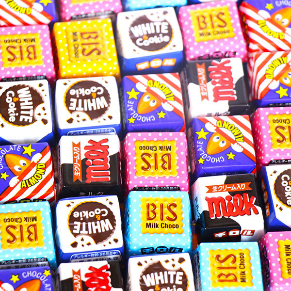 (地域限定送料無料) お菓子 詰め合わせ チロルチョコ(バラエティ)550コセット(4902780053152px550kk)【セット 業務用 福袋 子供 景品 イベント 駄菓子】_1