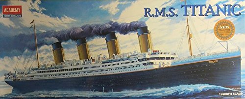 アカデミー 1/400 R.M.S. タイタニック プラモデル(中古品)の