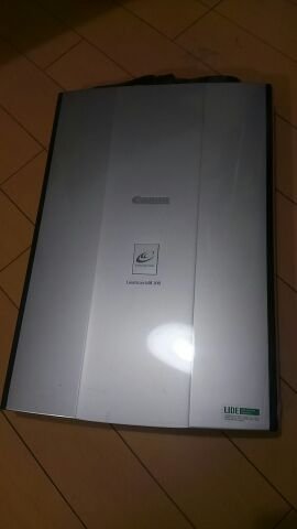 Canon CanoScan LiDE 200 2924B001(中古品)の通販はau PAY マーケット  