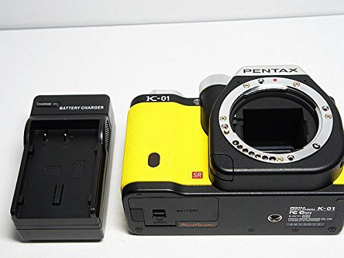 PENTAX デジタル一眼カメラ K-01 ボディ ブラック/イエロー K-01BODY BK/YE(中古品)