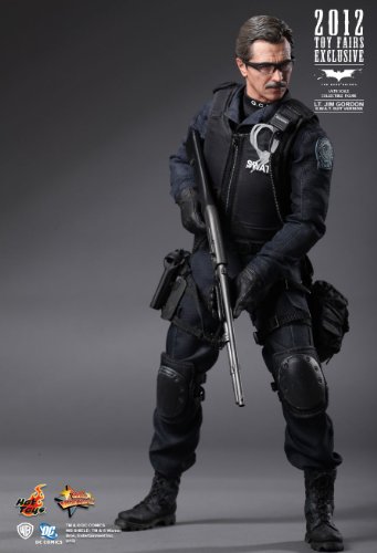 「非常に良い」ホットトイズ　『ダークナイト』 １／６スケールフィギュア　ジム・ゴード (中古品)