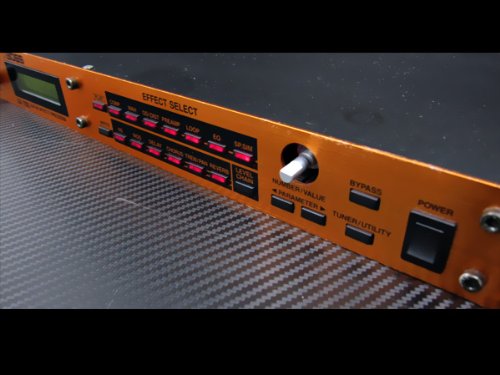 「非常に良い」BOSS ボス GX-700 マルチエフェクター(中古品)
