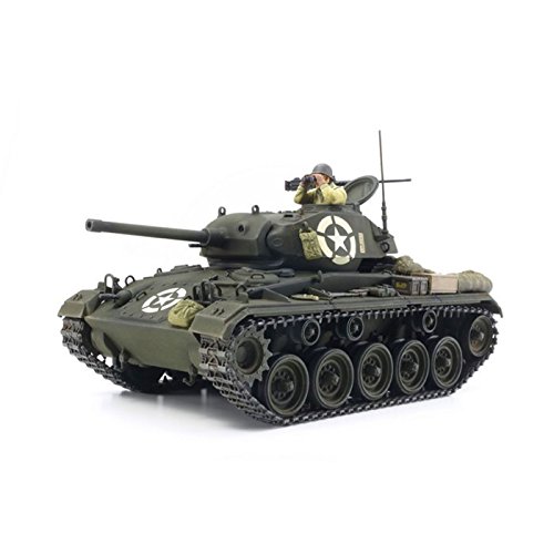 タミヤ 1/35 イタレリシリーズ No.20 アメリカ陸軍 軽戦車 M24 チャーフィ (中古品)
