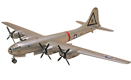 「未使用品」童友社 1/72 B-29A スーパーフォートレス エノラ・ゲイ プラモデル 72-B29A(中古品)