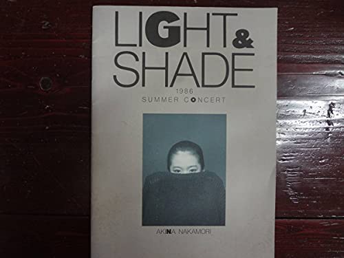 中森明菜 6年 LIGHT & SHADE パンフレット サマーコンサート(中古品)の