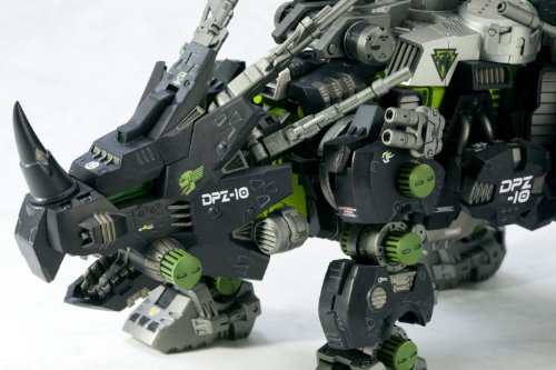 コトブキヤ ZOIDS DPZ-10 ダークホーン 1/72スケールプラスチックキット(未使用品)