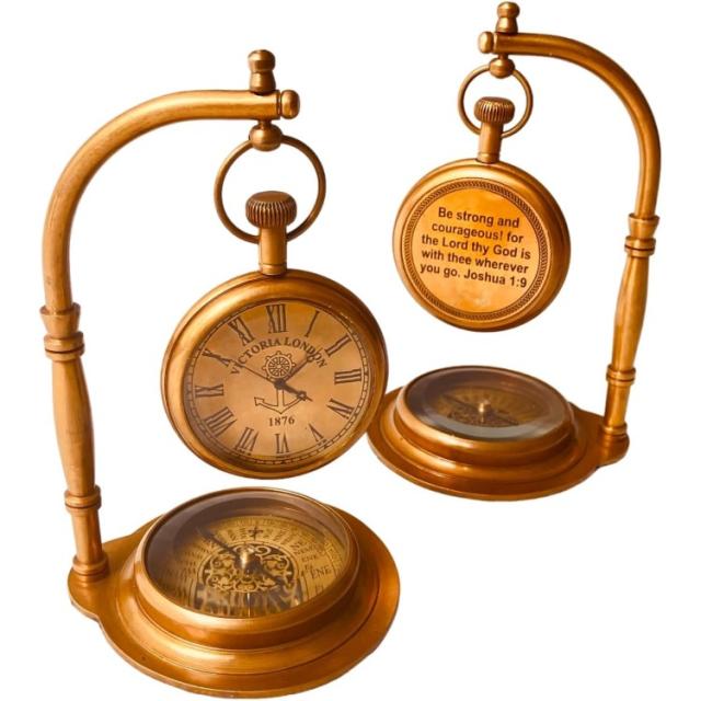 お取り寄せ アラディアン ALADEAN 刻印入り真鍮製テーブルクロック コンパス付き 置き時計 Engraved Brass Table Clock with Compass (Be Strong & Courageous) Antique Brass