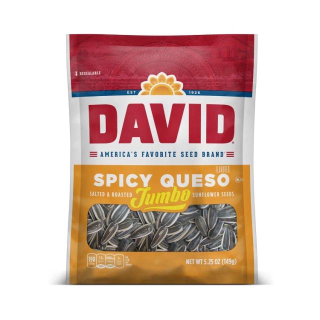 お取り寄せ デイビッド スパイシーケソ ロースト ジャンボ ひまわりの種 149g(5.25 oz) 12 パック DAVID Seeds Spicy Queso Flavored Salted and Roasted Sunflower Seeds, 5.25 OZ Bags, 12 Pack 6,271円
