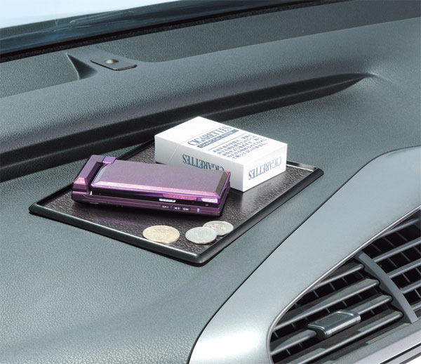 車 滑り止めシート カーメイト Sz132 激ピタッ トレー革シボ調l すべり止めシートの通販はau Pay マーケット カーメイト 公式オンラインストア