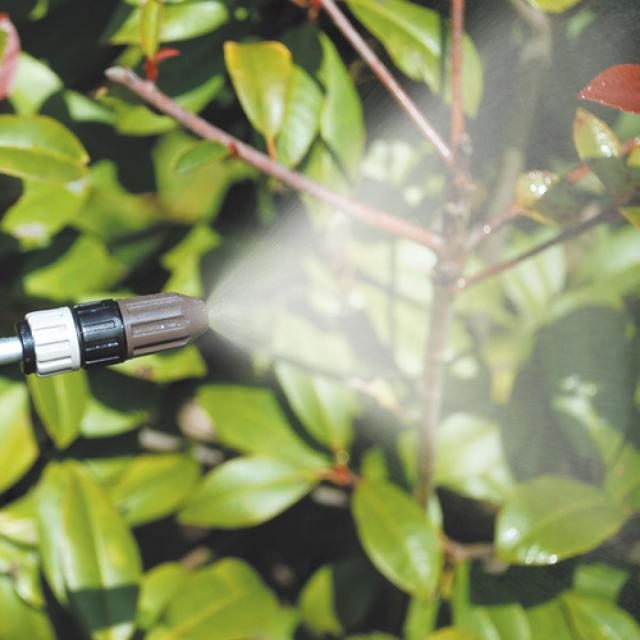 セフティー3 電池式噴霧器 5L ホース1.7m ノズル40~90cm 1頭口 SSD-5 園芸 除草剤散布 水やり 伸縮ノズル 肩掛けベルト付_2