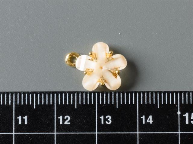 チャーム アクリルフラワー ラメホワイト カン付 ゴールド 15.5mm 1個 