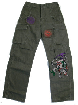 KU 空 クウエスニックカーゴパンツの通販は