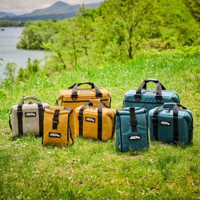 【気温49度でも氷なら24時間維持】約23L (ペットボトル(2L)×6本収納可能) ソフトクーラー 大容量 エーオークーラーズ AOクーラーズ 24パック ワックスドキャンバス 軽い 軽量 キャンプ 釣り ゴルフ 運動会 アウトドア クーラーバッグ 保冷バッグ レジャー 海水浴 農作業の通販は 【気温49度でも氷なら24時間維持】約23L (ペットボトル(2L)×6本収納可能) ソフトクーラー 大容量 エーオークーラーズ AOクーラーズ 24パック ワックスドキャンバス 軽い 軽量 キャンプ 釣り ゴルフ 運動会 アウトドア クーラーバッグ 保冷バッグ レジャー 海水浴 農作業の通販は