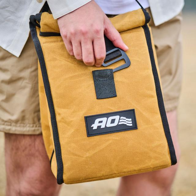 ソフトクーラー AOクーラーズ ランチクーラー フック ワックスドキャンバス 5.7L アウトドア クーラーボックス キャンプ 保冷 AOW6RT