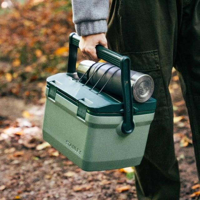 【◆P10倍】 クーラーボックス 大容量 15L 15リットル 日本正規品 1623-0 スタンレー (STANLEY) クーラーボックス 15.1L レジャー アウトドア キャンプ ソロキャンプ BBQ スポーツ ハードクーラー ［ラッピングできません］