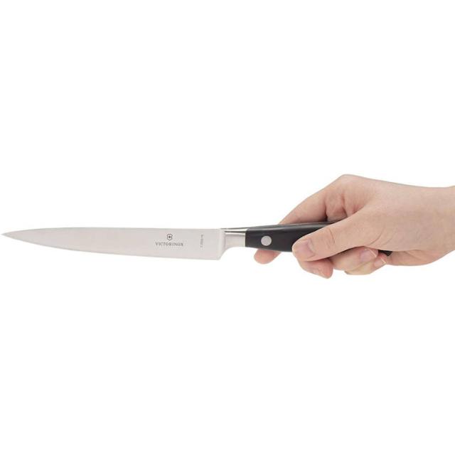 ビクトリノックス グランメートル ユーティリティーナイフ 77203.15G 15cm ビクトリノックス aso 61-6622-28 医療・研究用機 VICTORINOX⁄ビクトリノックス最高級包丁！グランメートル　シェフナイフ20ｃｍ（7.7403.20G）◆家庭用 職人用 プレゼント  スイス製 口金付き 人気 海外 刃物市場 送料無料◆ | 刃物市場