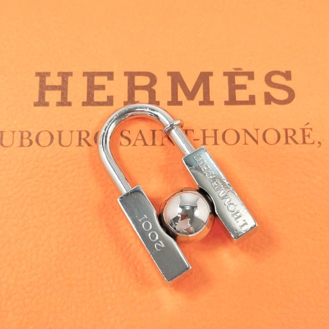 エルメスHERMESカデナ2000年 限定 未使用 シルバー 良品・希少カラー】エルメス 2000年 アッシュ H カデナ シルバー