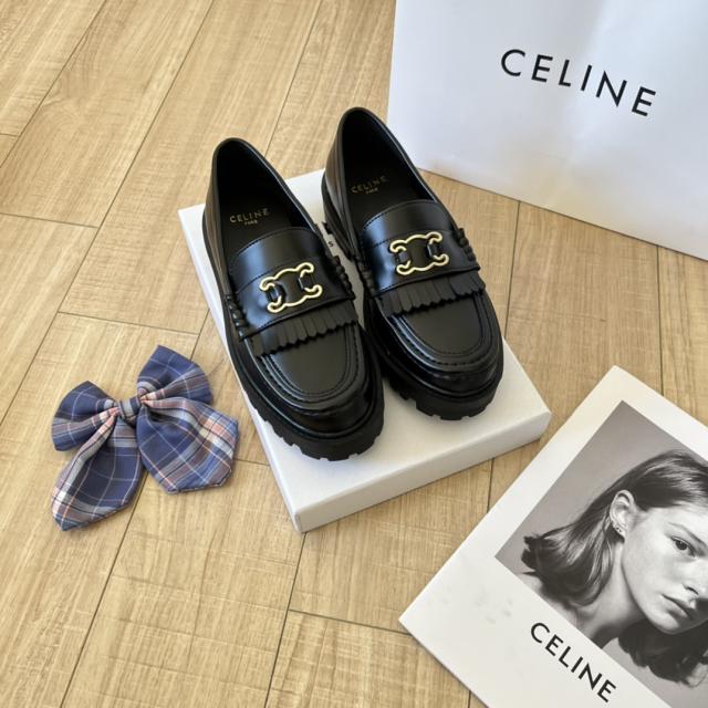 CELINE新作バックル・タッセル・ローファー CELINE セリーヌ