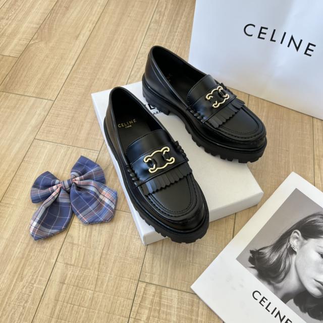 CELINE新作バックル・タッセル・ローファー CELINE セリーヌ