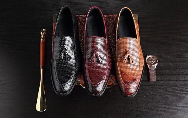 Yq ビジネスシューズ メンズ デッキシューズ スリッポン タッセル ローファー 型押し カジュアル オシャレ フリンジ 通気 夏用 メの通販はau Pay マーケット みなしごshop