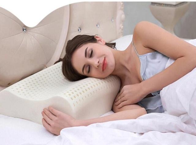 Yq ラテックス枕 100 天然ラテックス枕 高反発枕 安眠枕 ダニ防止 いびき防止 頸部の痛みを和らげる 洗える 通気性抜群 天の通販はau Pay マーケット みなしごshop