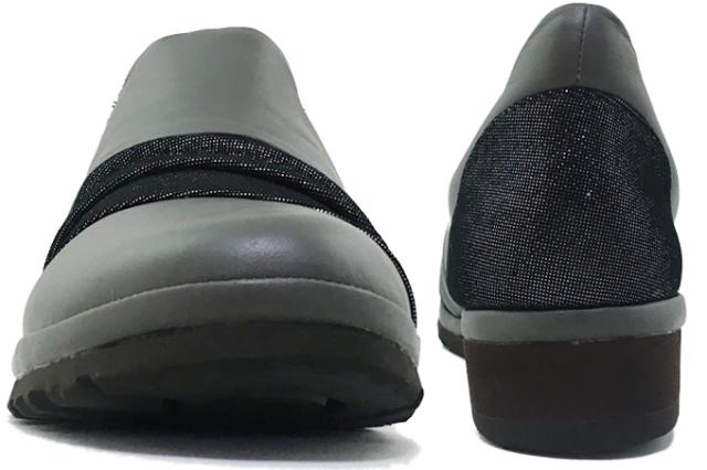 City Golf ソフトな1枚革仕様 ゆったり足入れのカジュアルシューズ