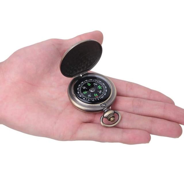 懐中時計型コンパス 方位磁石 懐中時計のデザイン ボタンで蓋開き 生活