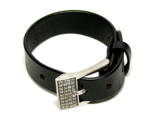 KENBLOOD/ケンブラッド パヴェストーンシルバーバックル シングルレザーブレスレット シルバー【サンプル】【KL-03】【メンズモデル】の通販は