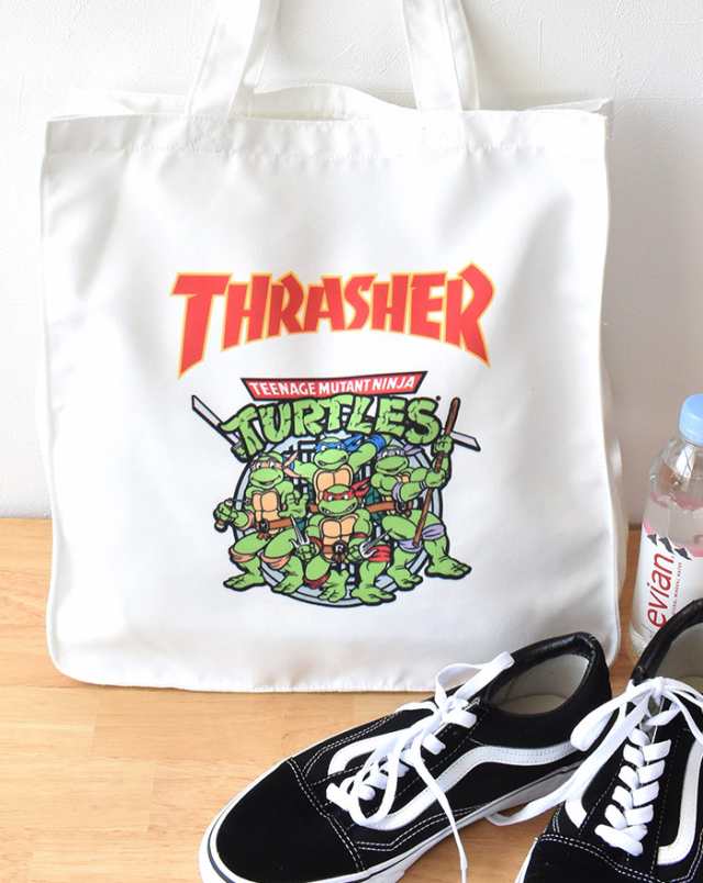 トートバッグ トート TURTLES ×THRASHER 10052-tt-th2313 マチ付きトートA レディース メンズ シンプル おしゃれ  かっこいい ミュータントタートルズ 人気 男 男の子 女 女の子 学生 大学生 高校生 大容量 ポケット 白 キャンバス キャンバストートの通販はau  PAY ...