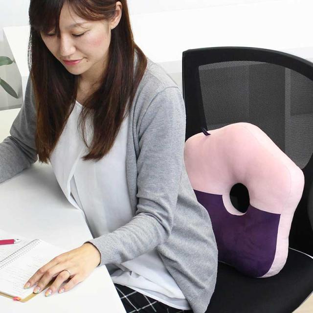 送料無料 リラクシア デイジービコ 全4色 オフィス 骨盤クッション 腰痛 クッション 姿勢 骨盤ダイエット 骨盤矯正 デスクワークの通販はau Pay マーケット 私のライフスタイル カジタノ