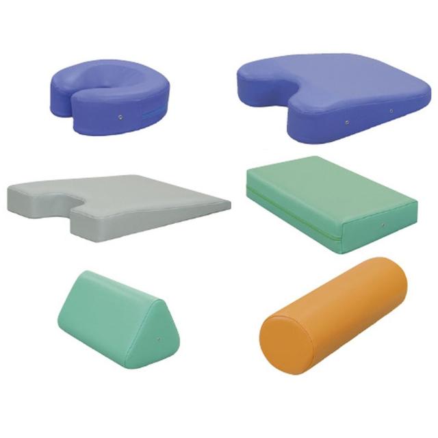 カラー三角マクラ ビニルレザーメディブルー TB-77C-13 1個 高田ベッド製作所 19-4322-0016