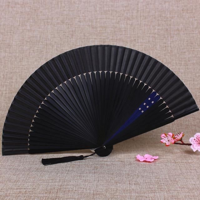 海外人気商品 扇子 プレゼント せんす 和装 浴衣 着物 舞扇子 和装小物 男女兼用 タッセル付き 2色 シンプル 折りたたみ 男性 女性 着物 の通販はau Pay マーケット Rumieru