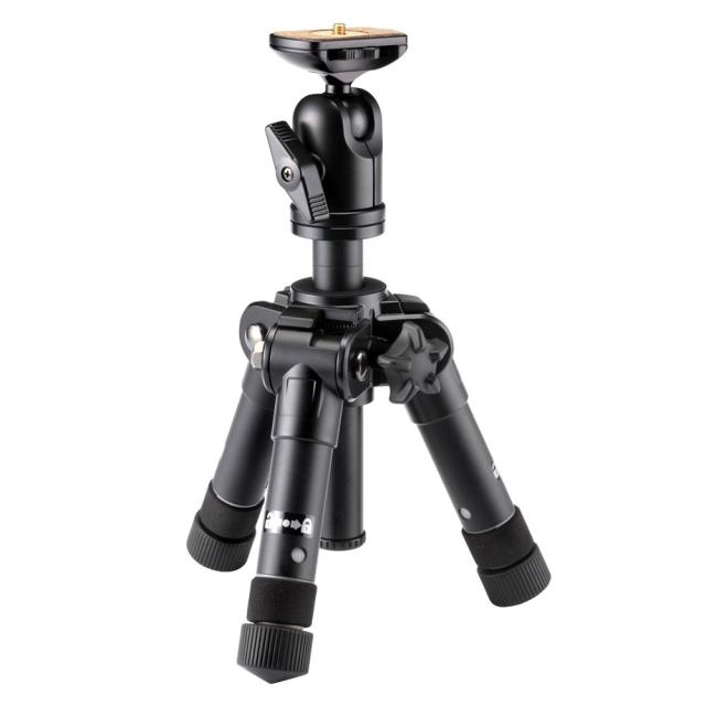 Nikon D5100 Wズームキット＆保管ケース&三脚セット ニコン D5100