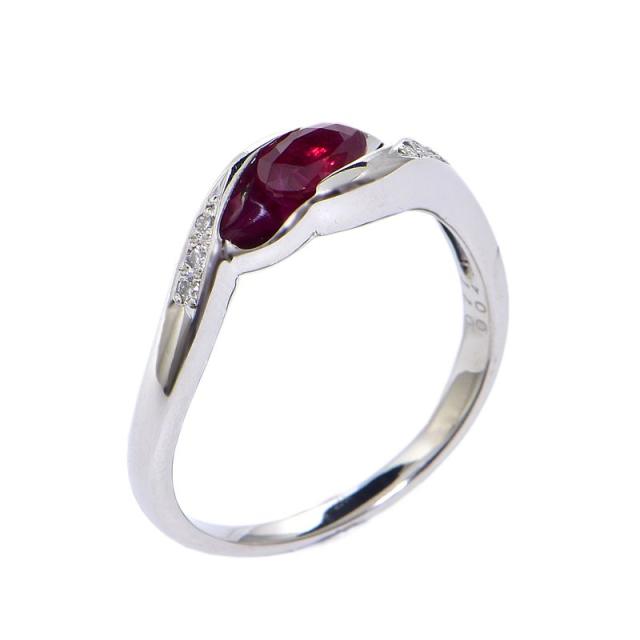 0.77ct天然ルビーリング 19.5号 Pt900 合計0.04ct天然ダイヤ オーバル  