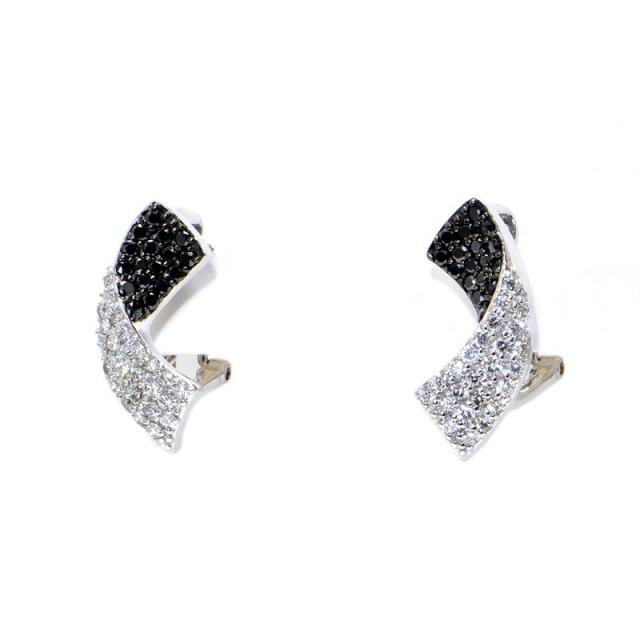 両耳合計0.6ct天然ダイヤピアス K18WG 0.44ctブラックダイヤ