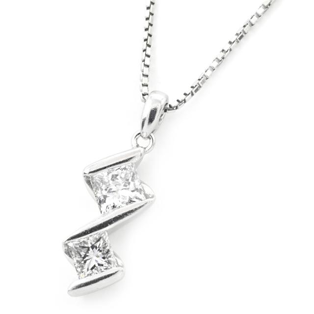 0.5ct天然ダイヤモンドネックレス Pt900 Pt850 2粒ダイヤネックレス プリンセスカット イナズマ カミナリ プラチナ 地金4.1g 中古 送料無料