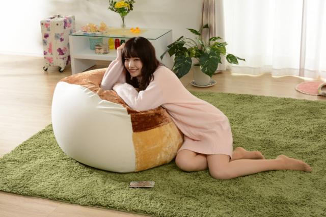 「人をダメにする食パン」ビーズクッション XLサイズ 10280-001_10