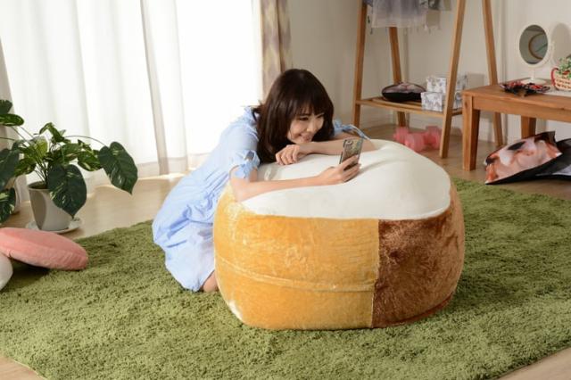 「人をダメにする食パン」ビーズクッション XLサイズ 10280-001_12