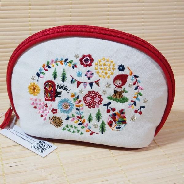 フェアリーテイル ラウンドファスナーポーチ 赤ずきん 内ポケットあり プチフルール 赤 刺しゅうの通販はau Pay マーケット 雑貨のぱんぷきん Au Pay マーケット店