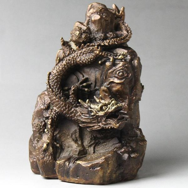 龍の置物 龍置き物 竜 置物 風水 龍 置物 金運 銅製金龍下山  四本爪 金龍 ドラゴン 玄関 龍の置物 風水 龍 置物 金 開運祈願 金運祈願 2026 送料無料