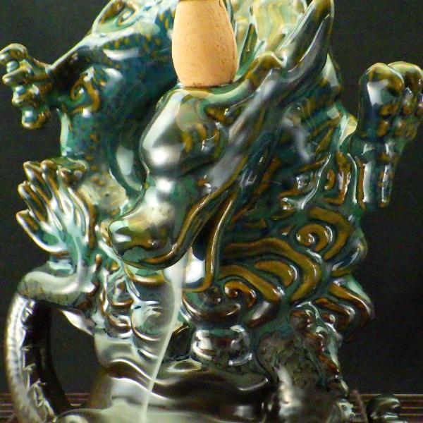 倒流香炉 香炉 龍 陶器 逆流香炉 お香セット お香アロマ お香 浄化 龍の置物 龍神 龍神様 風水置物 風水グッズ 風水インテリア 開運グッズ 風水 2026 (招財福煙青龍倒流香炉 倒流香付) 送料無料_8