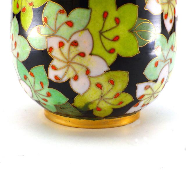 七宝焼 花瓶 工芸品 置物 （七宝焼 花瓶 8号玉型 紺地松 商品詳細 