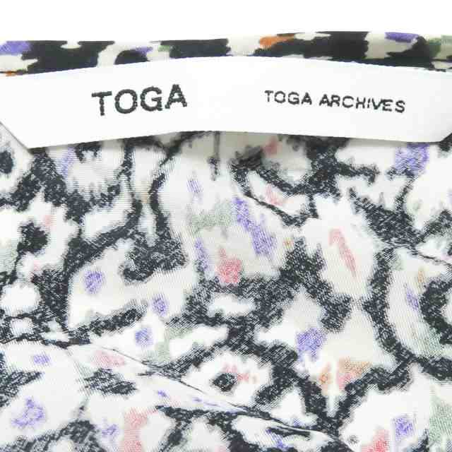 桜舞う季節 TOGA ARCHIVES 朱色オレンジ赤 ドレスワンピーストーガ