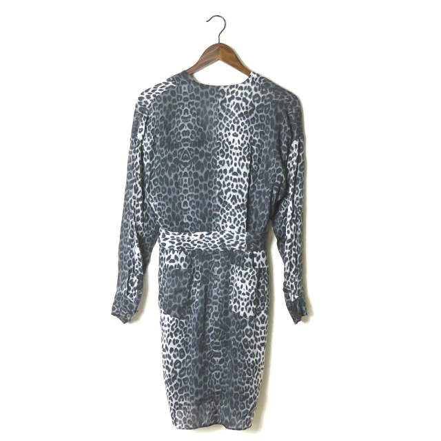G V G V ジーヴィージーヴィー 日本製 レオパードvネックワンピース Gva 36 グレー リヨセル トップスの通販はau Pay マーケット ブランド古着 Loop Wowma 店