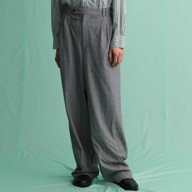 新品 mando マンド 21SS 日本製 GLEN CHECK TUCK WIDE PANTS ポリエステルレーヨン グレンチェック3プリーツバギーパンツ 21198-006 1の通販は
