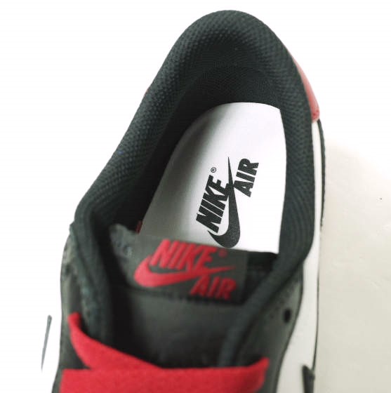 新品 NIKE ナイキ AIR JORDAN 1 RETRO LOW OG エアジョーダン 1 CZ0790-106 US10.5(28.5cm) WHITE/BLACK-VARSITY RED Black Toe つま黒